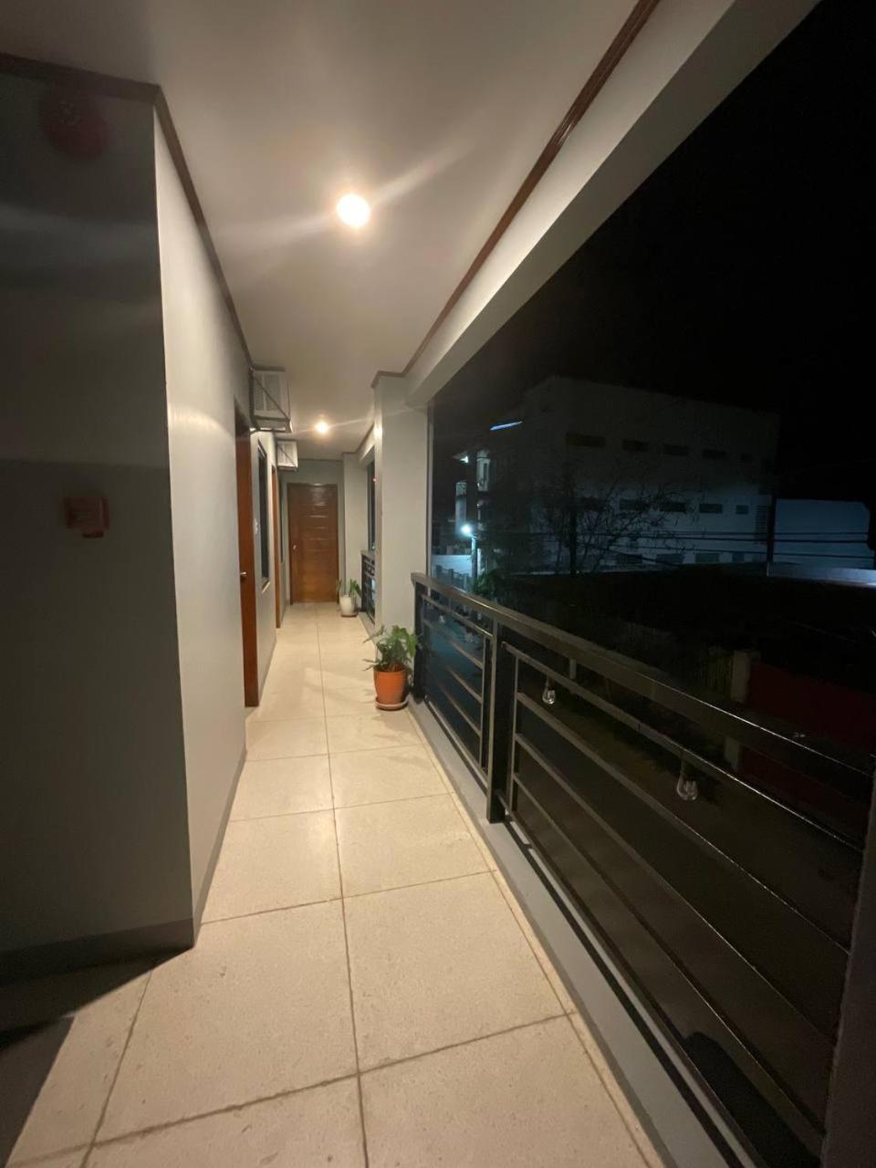 Halajo Bnb Transient Laoag Exterior photo